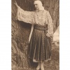 The Body Adorned: Costume populare româneşti, inspirate din stilul Reginei Maria, expuse la Londra